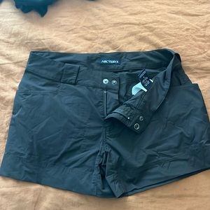 ARCTERYX Women’s Shorts-  SIZE 8, deep brown